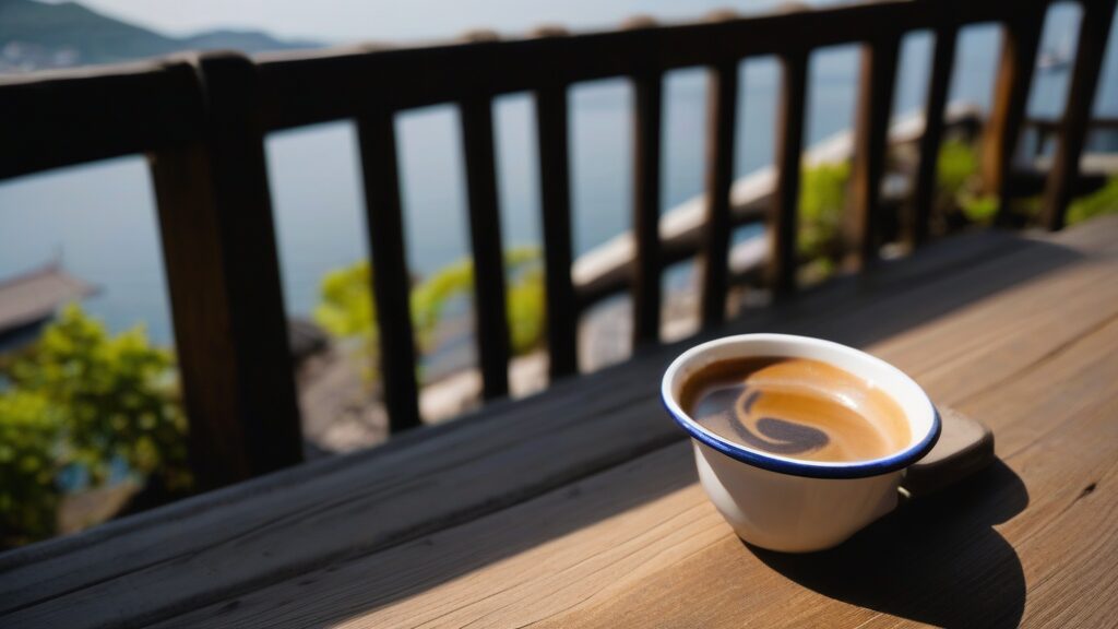 1階の売店でテイクアウトした軽食とコーヒーを楽しむ贅沢
